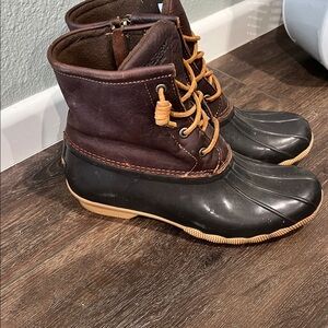 Sperry Brown and Black Winter Boots